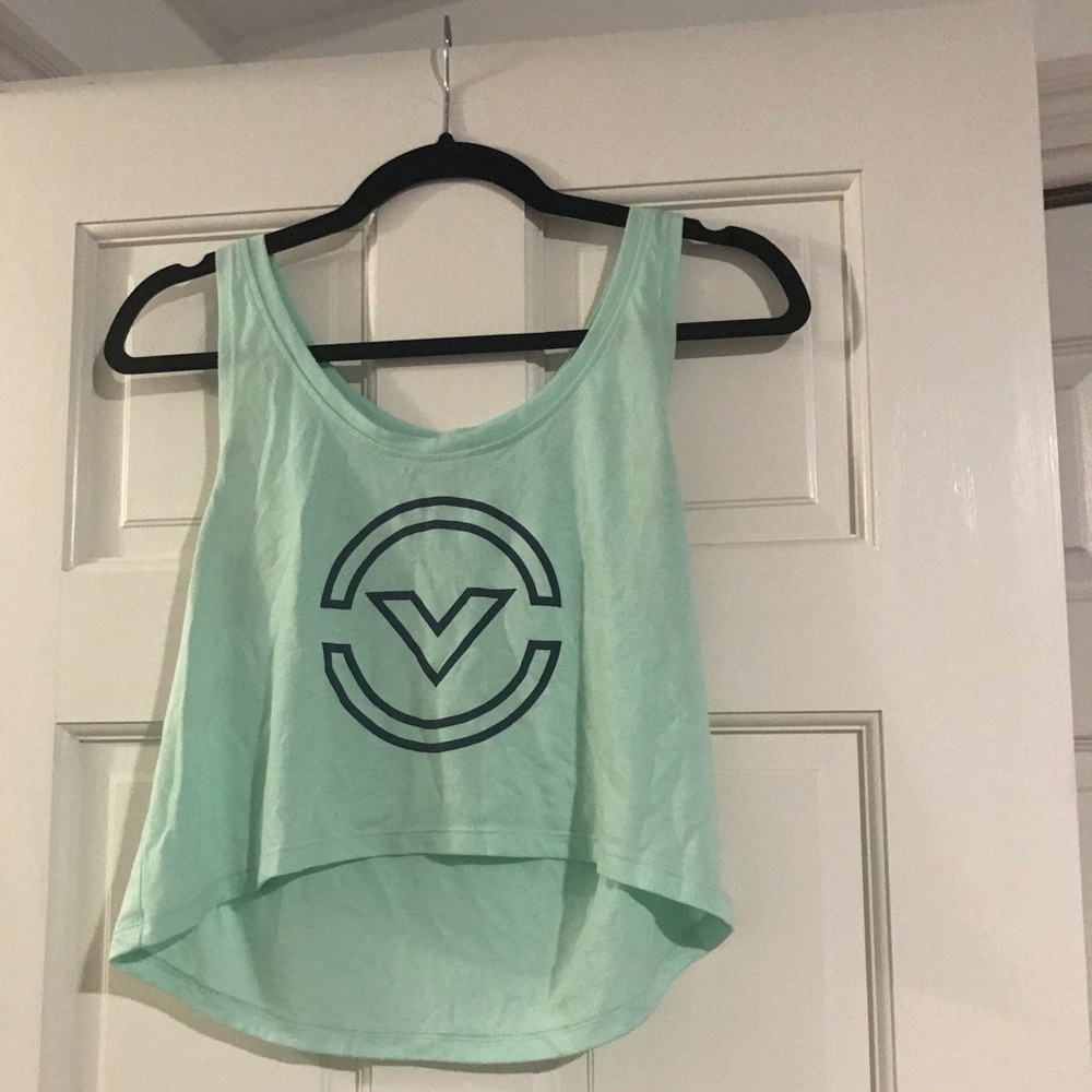 Virus Intl Crop top